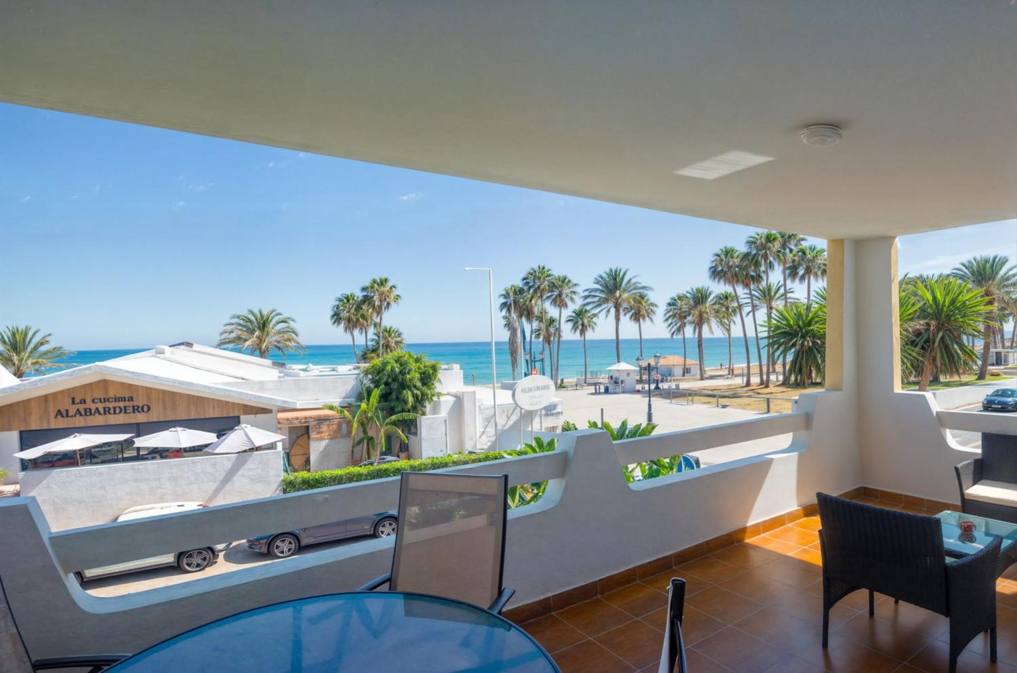 Apartamento Pilar Marbella Esterno foto
