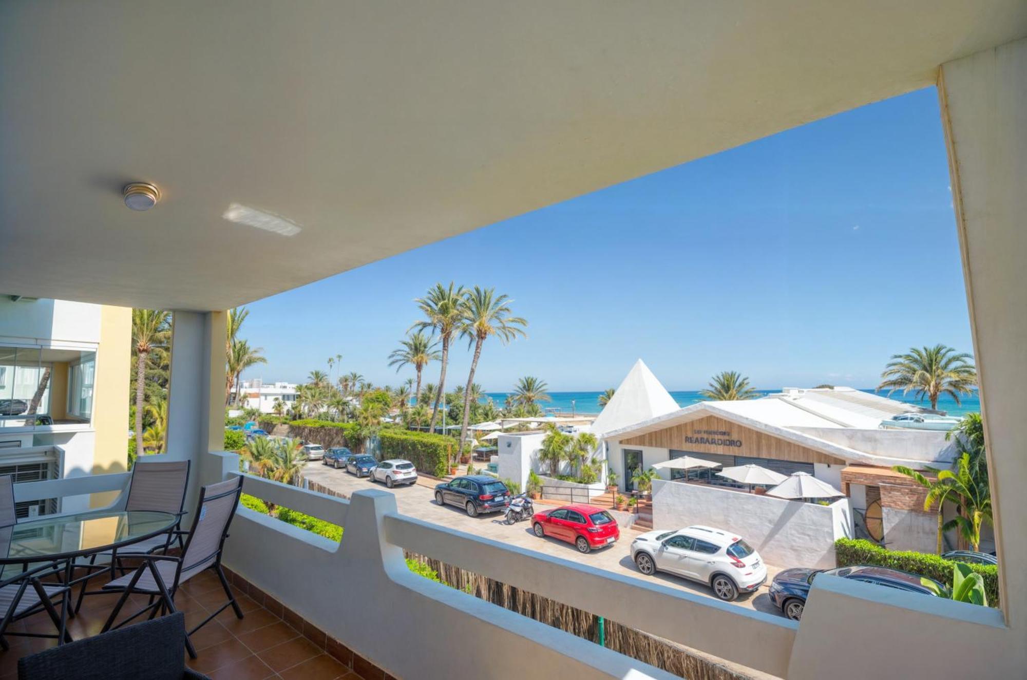 Apartamento Pilar Marbella Esterno foto