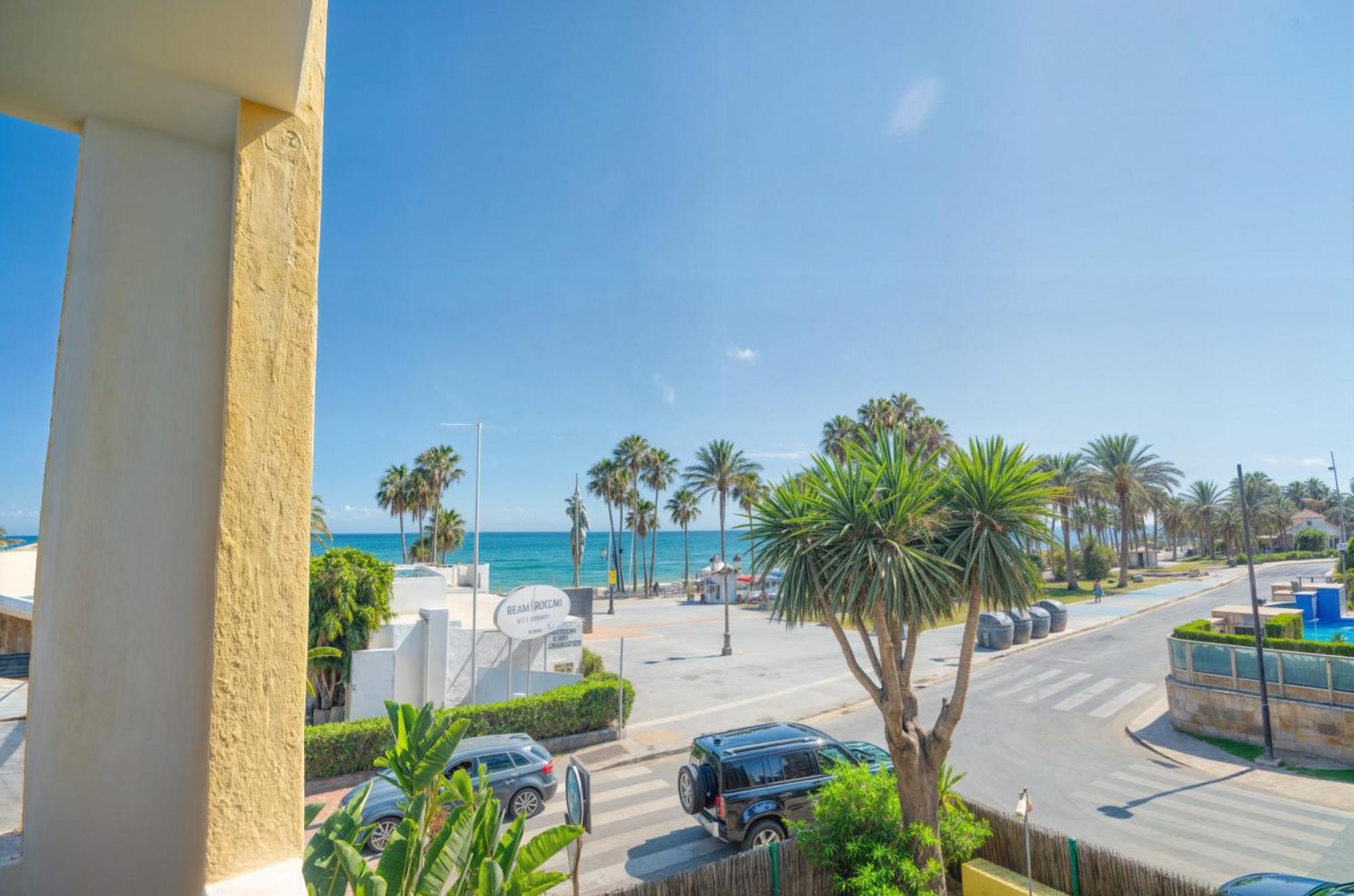 Apartamento Pilar Marbella Esterno foto